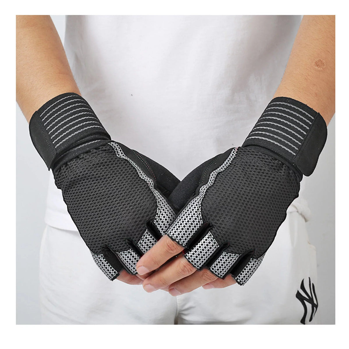 Weight Lifting Gloves with Wrist Wraps M589718