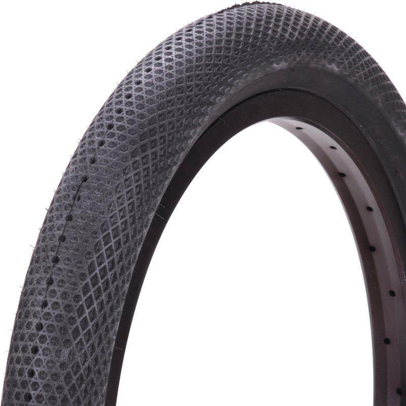 20 x 2.4 Clincher Wire Red Camo/Black Tire Y636200