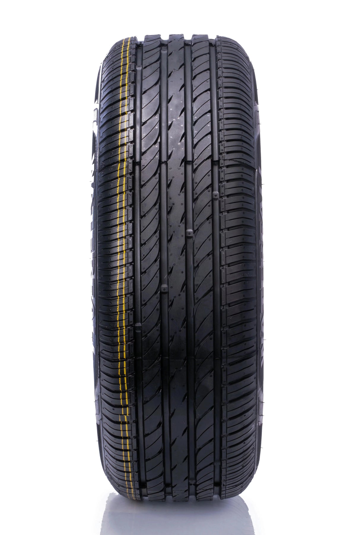 195/65R15 95V XL Passenger Tire R362