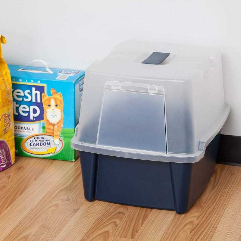 Litter Box with Grate and Scoop B816