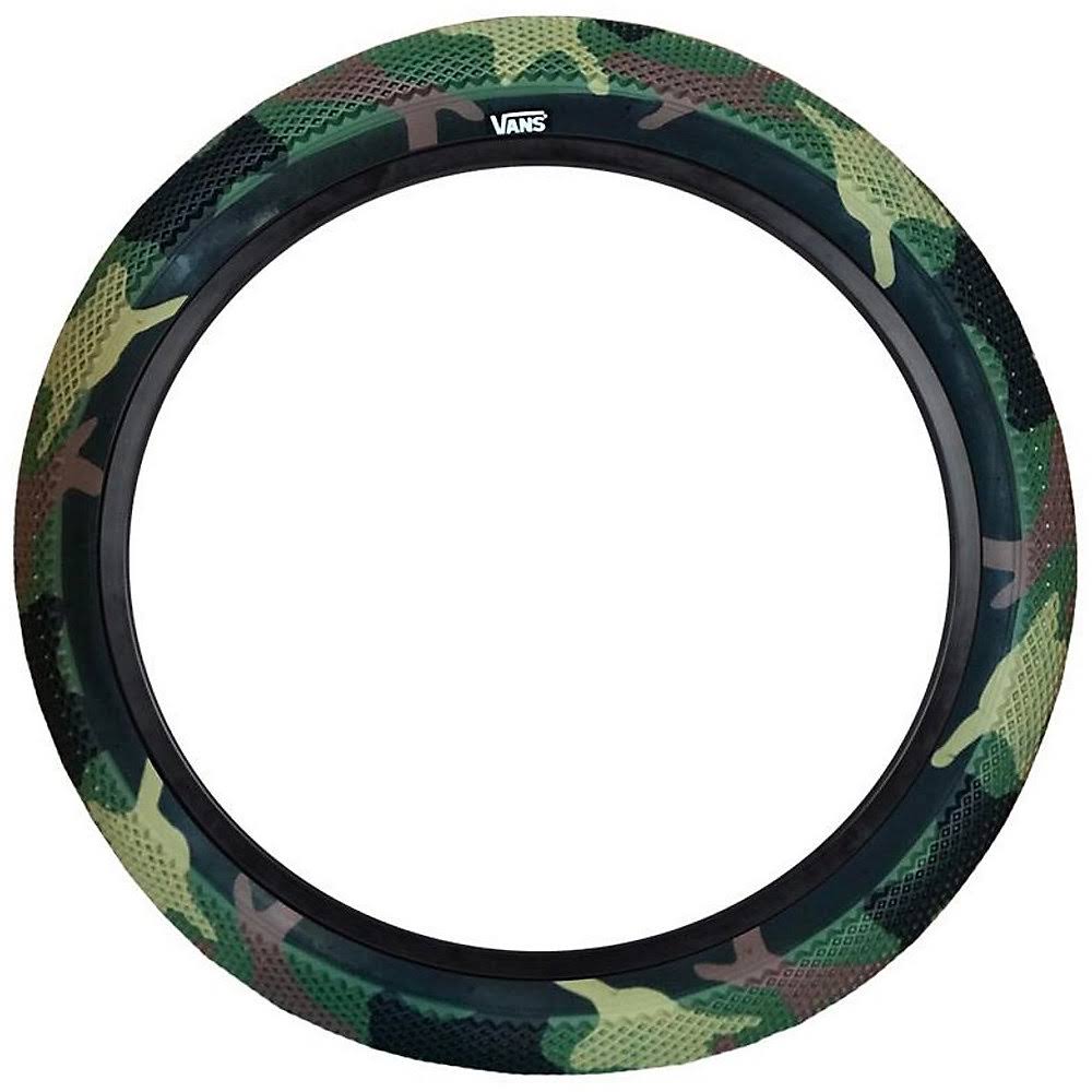 20 x 2.4 Clincher Wire Red Camo/Black Tire Y636200