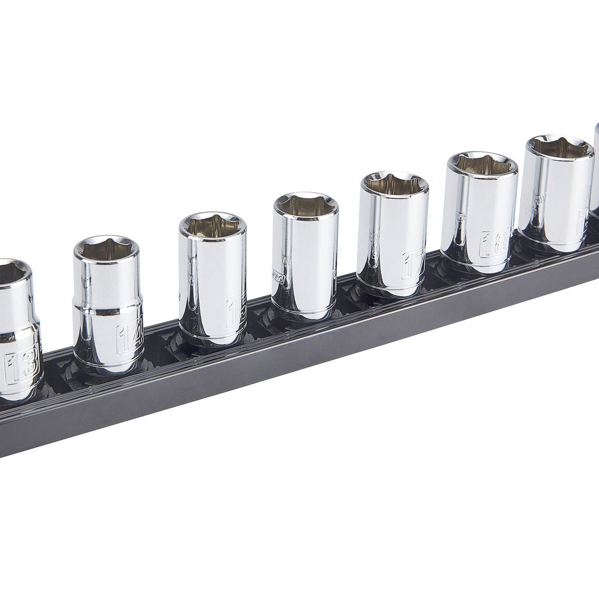 1/2 in. Magnetic Socket Rail with Twist Lock X812